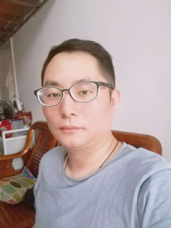 流星的尾巴的第一张照片--莆田相亲网