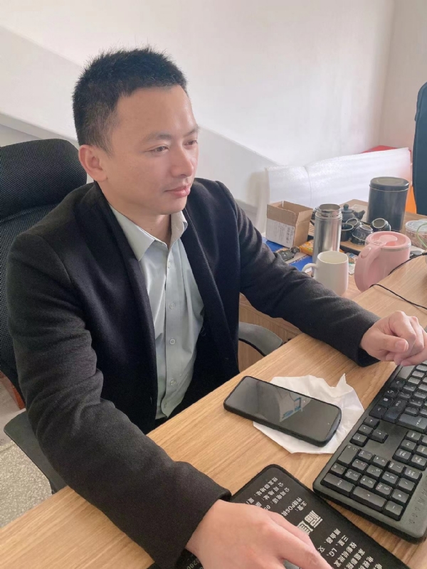 落叶知秋的第一张照片--莆田相亲网